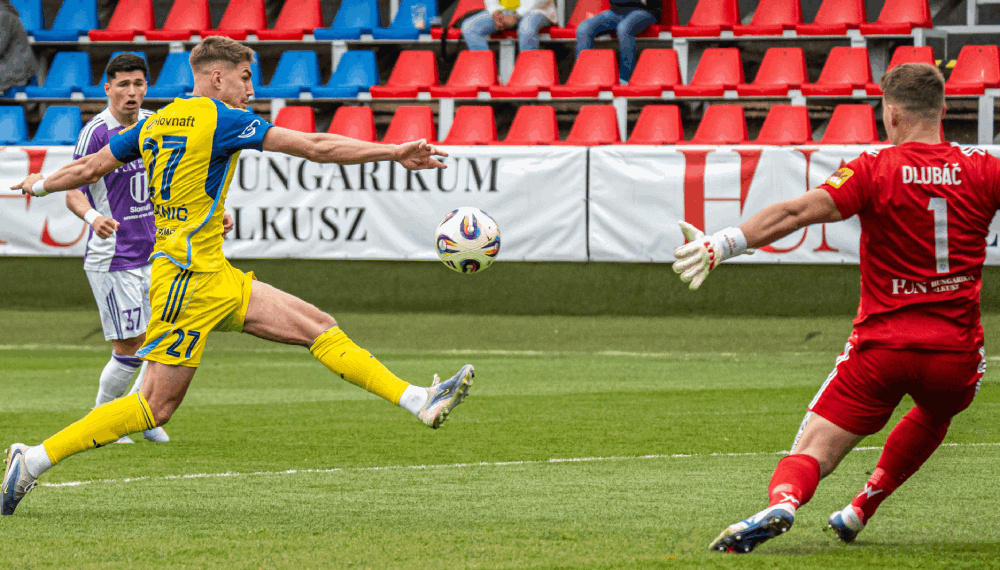 Nem lassít a Kassa!