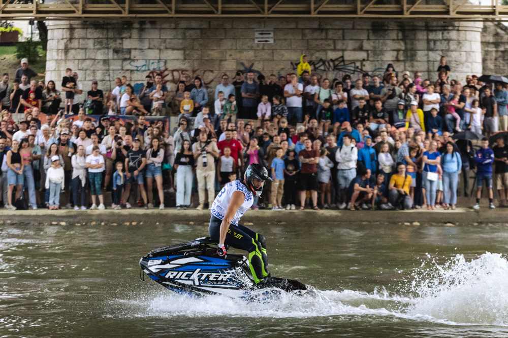 Új pályákon, nemzetközi mezőnnyel robban be a magyar jet-ski bajnokság